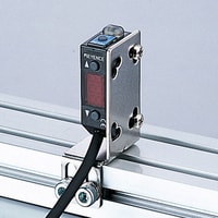 PZ-B21 - 侧面安装金属零件